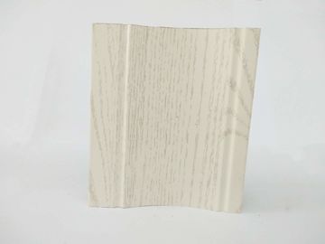 Peso leggero di legno di Resisitant dell'alcali di profilo della finestra di alluminio del grano